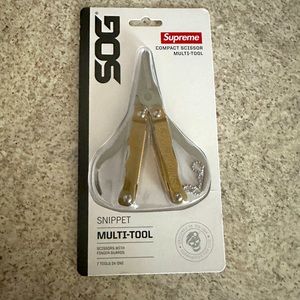 Supreme x SOG multi-tool snippet